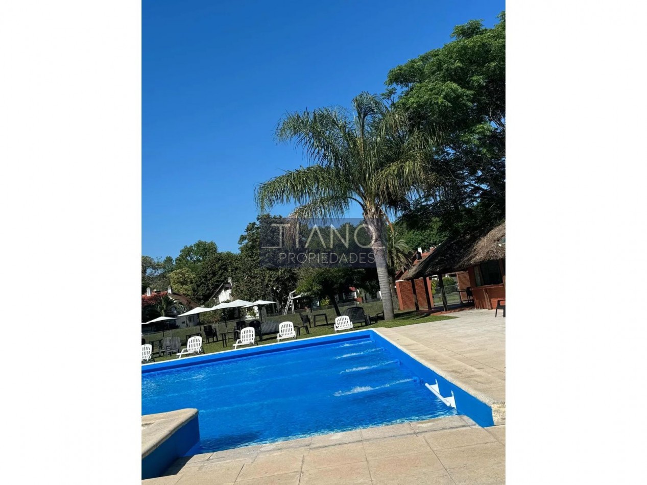 VENTA CASA 4 AMB JARDIN - CLUB PRIVADO EN MONTE GRANDE