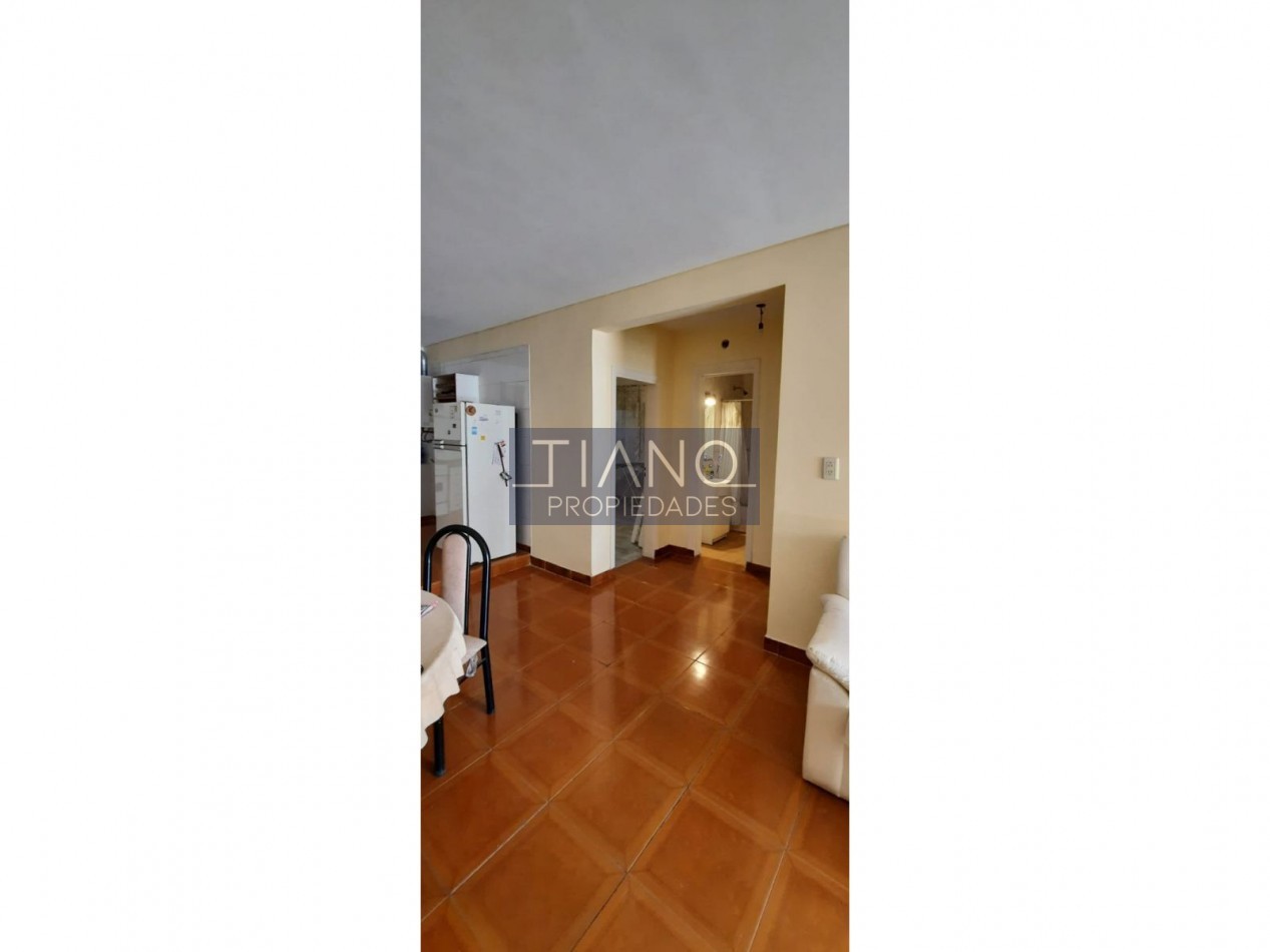 CASA EN 2 PLANTAS + DEPARTAMENTO 3 AMB - APTO CREDITO