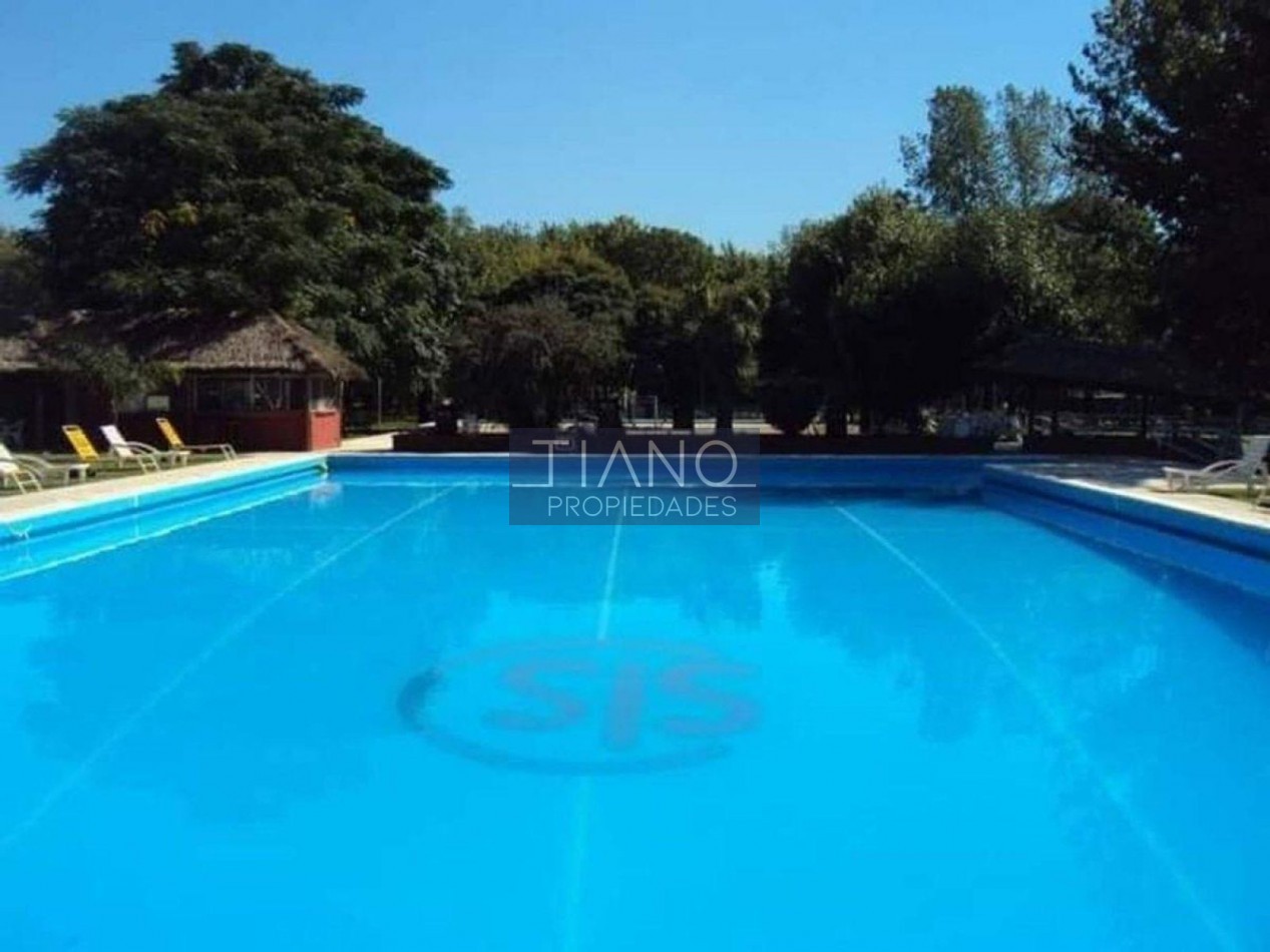VENTA CASA 4 AMB JARDIN - CLUB PRIVADO EN MONTE GRANDE